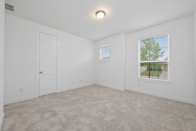 Building Photo - 18338 Tiger Flowers Dr