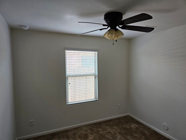 Building Photo - lovely 3bd 2 bth home