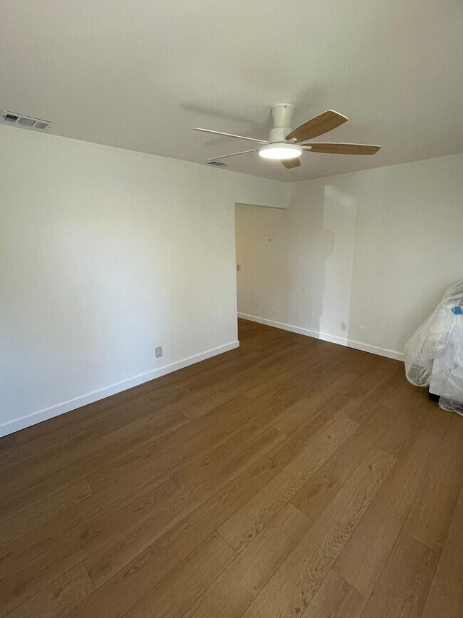 Building Photo - 1903 N 4th St