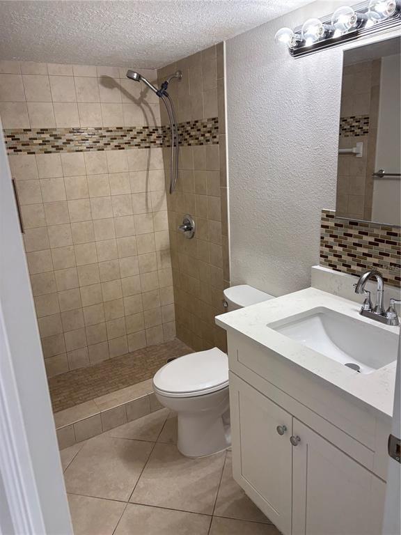 Building Photo - 7401 Bay Island Dr S