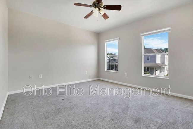 Building Photo - 347 1/2 E Welch Ave