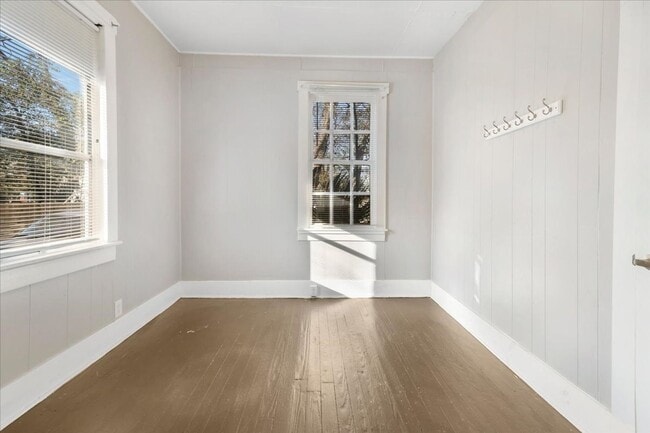 Building Photo - 1708 Lennox Ct