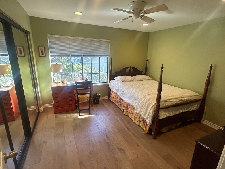 Building Photo - 3098 Dragonfly St