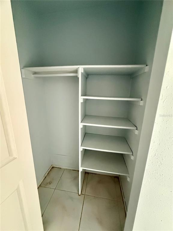 Building Photo - 10159 Crown Ct