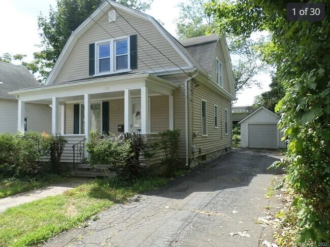 Primary Photo - 128 School St