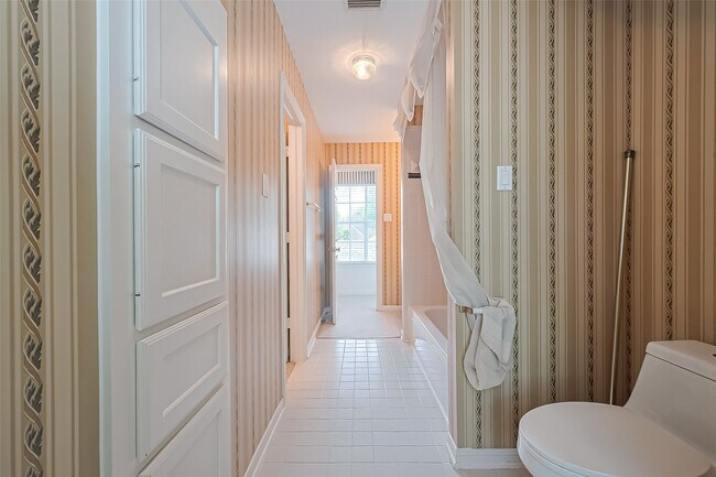 Building Photo - 36 Watermill Pl