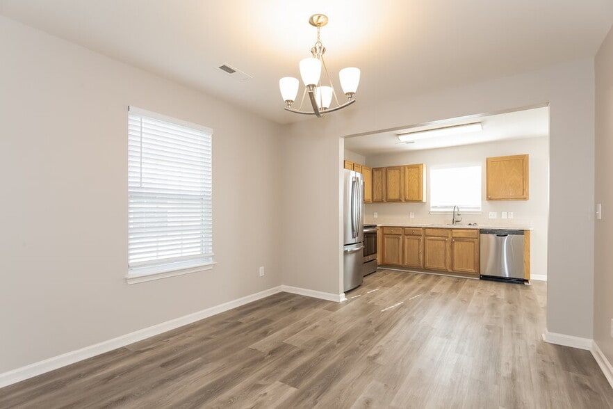 Building Photo - 6819 Jamison Ln