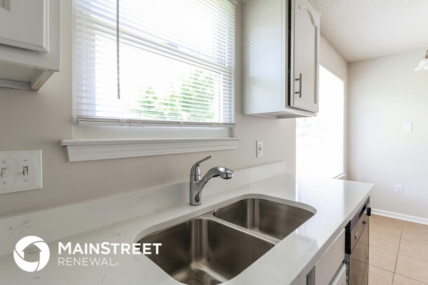 Building Photo - 4410 Elysian Dr