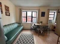 Building Photo - 412 Kosciuszko St
