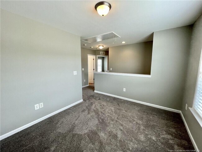 Building Photo - 12 Agdon Landing