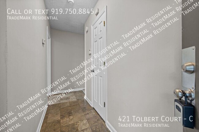 Building Photo - 421 Tolbert Ct