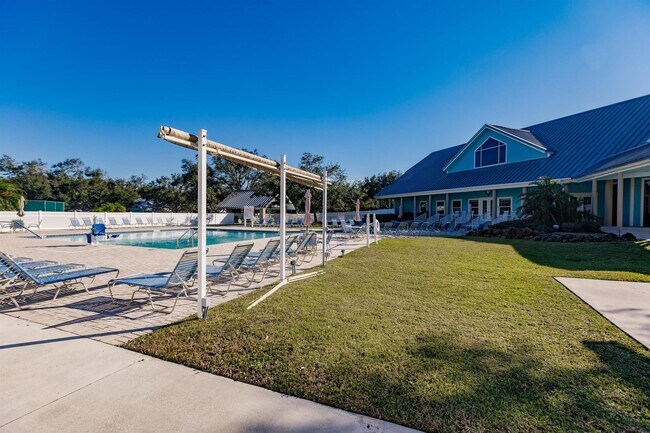 Building Photo - AMAZING CONDO IN WATERSIDE CLUB