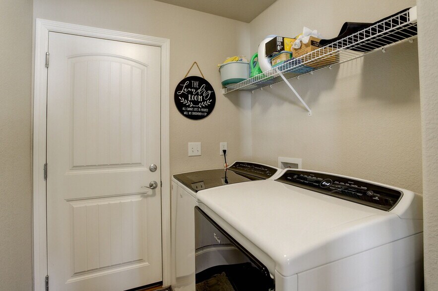 Building Photo - 4511 Longmead Dr