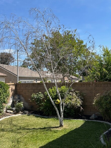 Building Photo - 8008 Hazeltine Ln