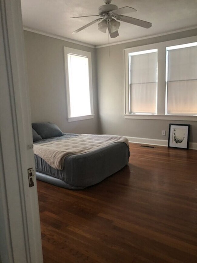 Building Photo - 3 Bed 3 Bath Home in the Heart of Midtown Savannah