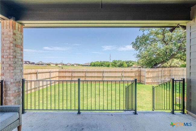 Building Photo - 711 Saddlehorn Dr