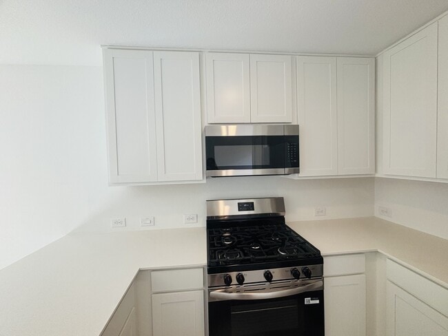 Building Photo - 16711 Old Wagon Wy