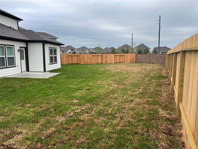 Building Photo - 5962 First Blush Dr