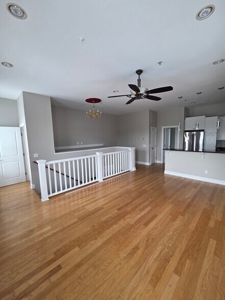 Welcome Home! - 302 Lorch St