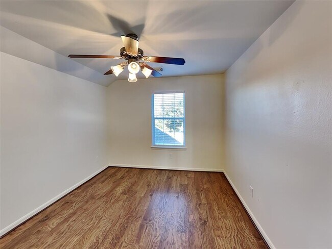 Building Photo - 21927 Saragosa Pond Ln