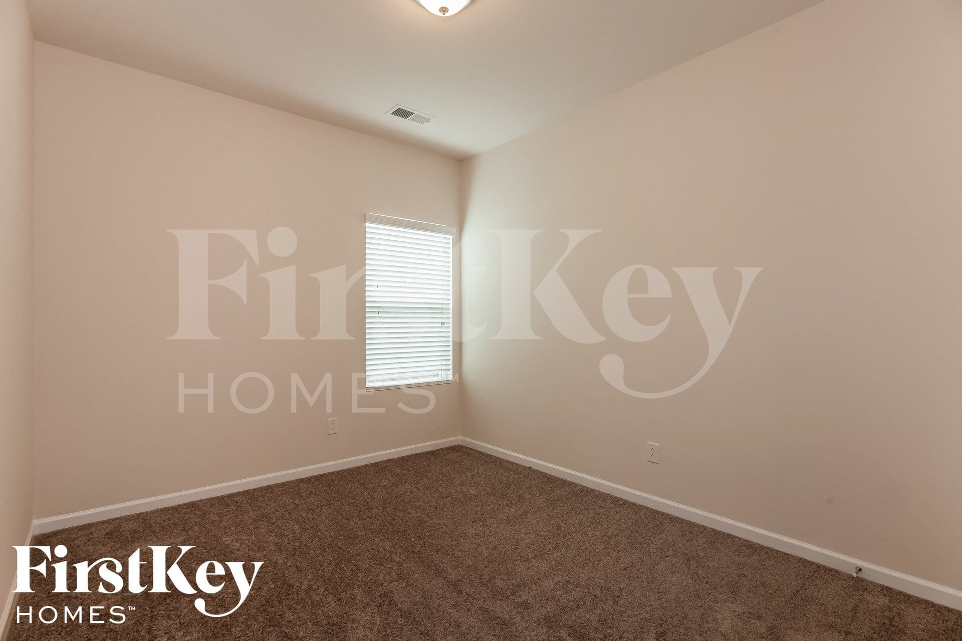 Building Photo - 126 Willow Valley Dr