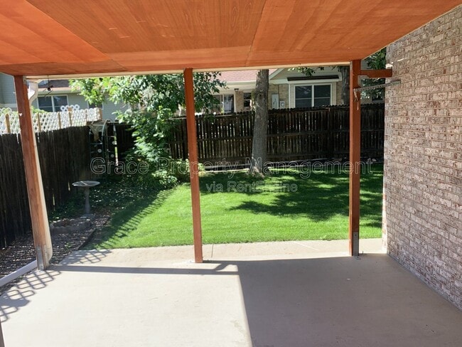 Building Photo - 2586 E 125th Pl