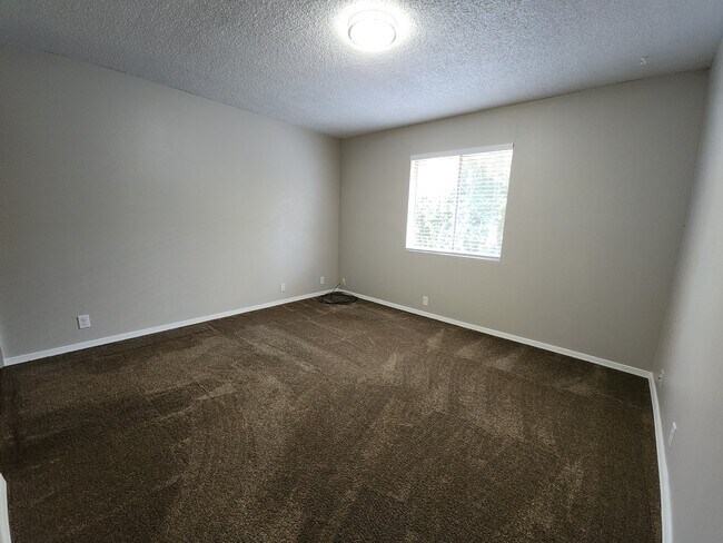 Building Photo - 55 Mina Ave