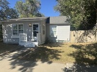 Building Photo - 634 4th Ave N