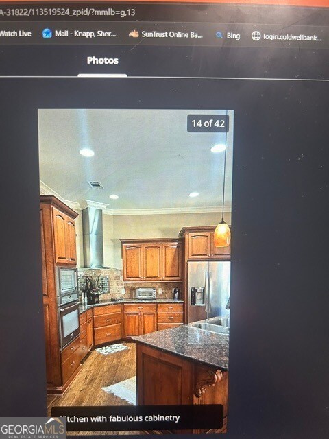 Building Photo - 285 Pine Dr