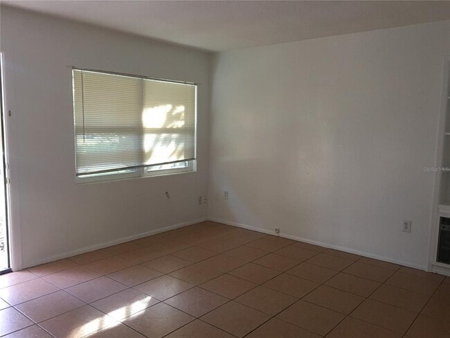 Building Photo - 815 Margo St