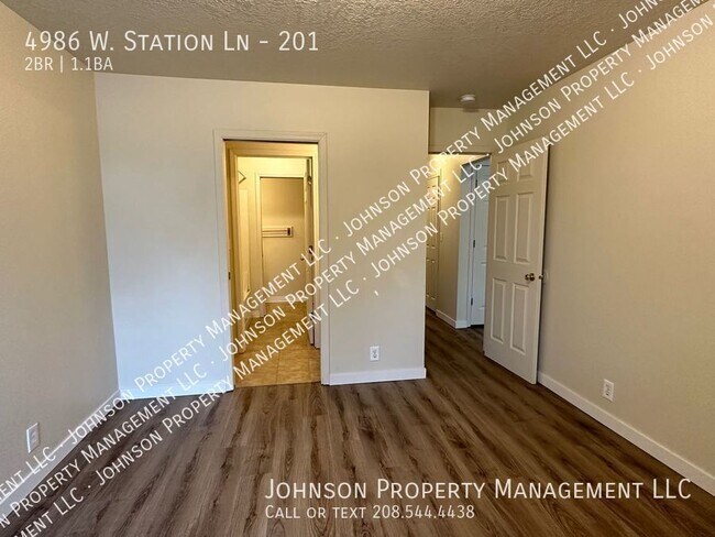 Building Photo - 4986 W Station Ln