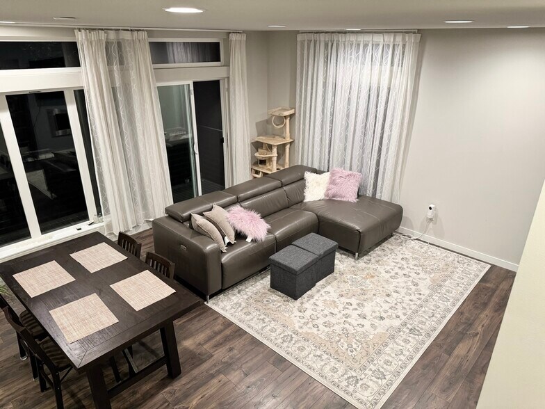 Living room - 1590 139th Ln NE