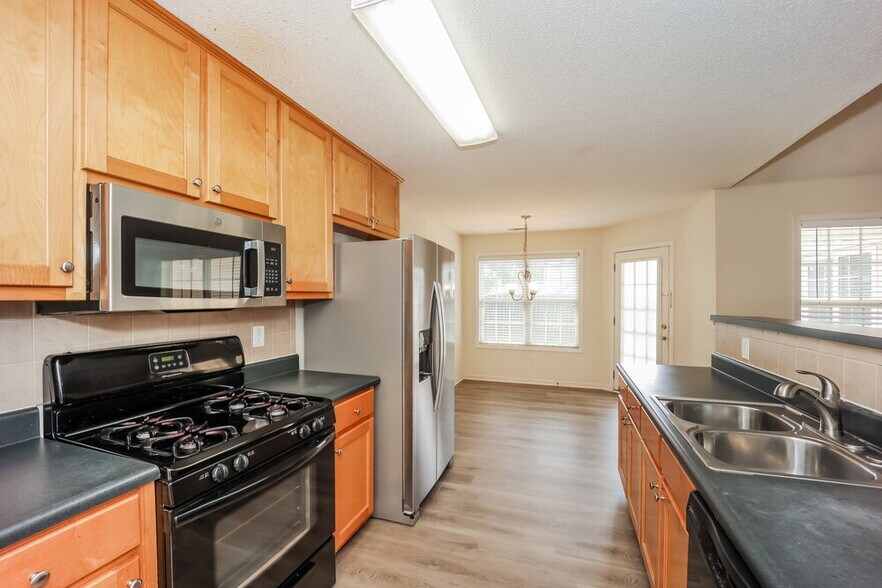 Building Photo - 40 Belltree Cir