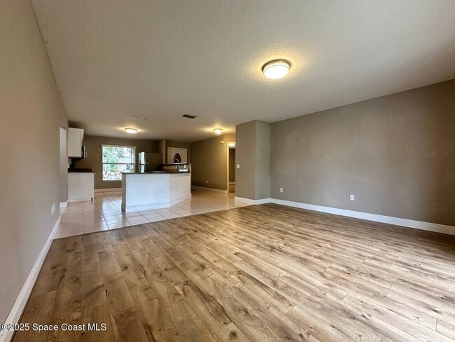 Building Photo - 3060 Sea Gate Cir