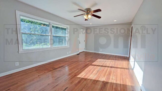 Building Photo - 27 Binks Dr