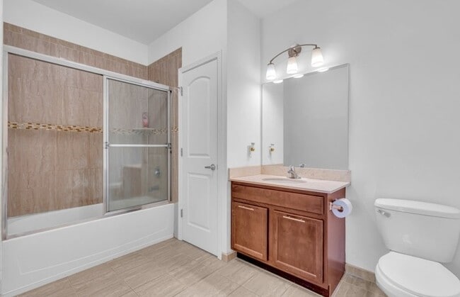 Building Photo - QQZiza