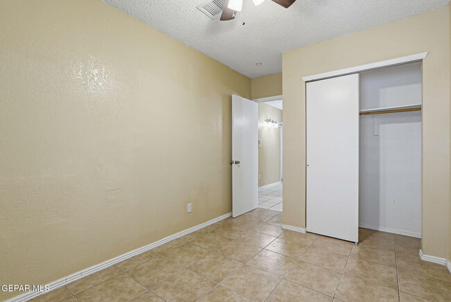 Building Photo - 12528 Martin Bauman Dr