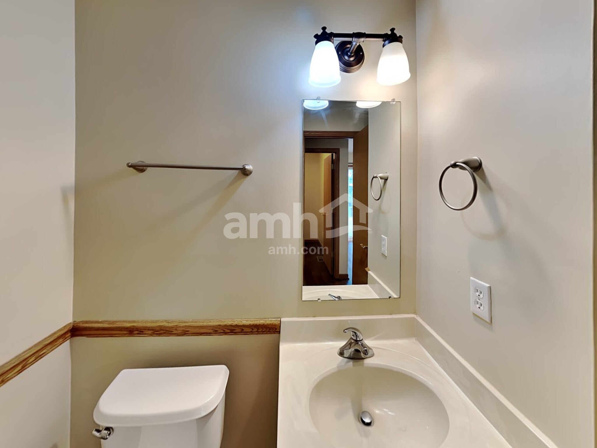 Building Photo - 2649 Cross Creek Ave