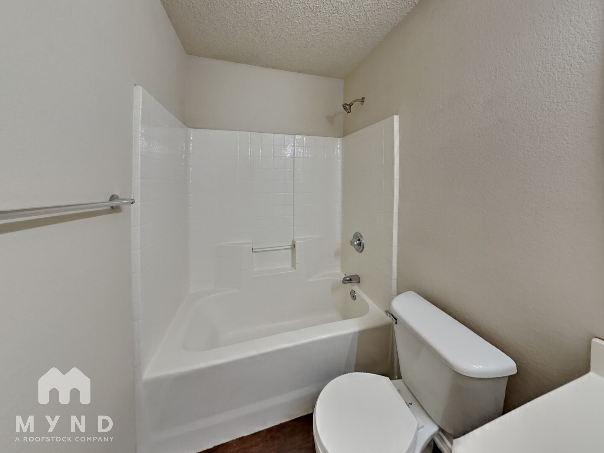 Building Photo - 1801 Bertram Dr