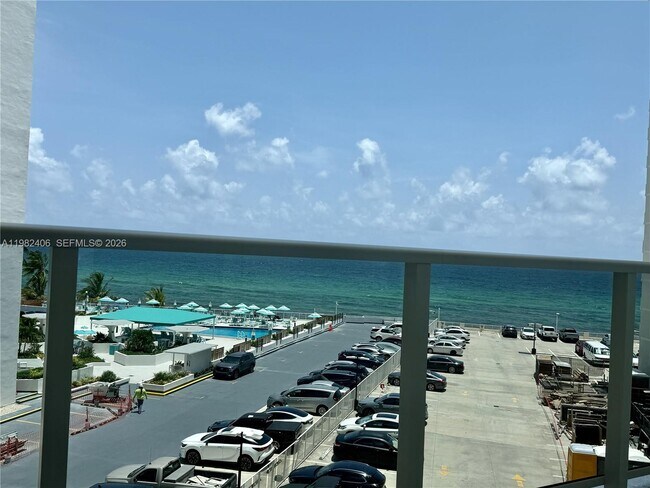 Building Photo - 3180 S Ocean Dr