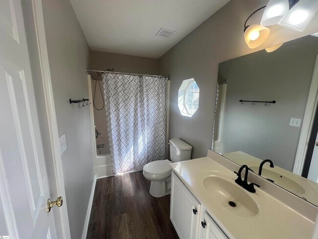 Building Photo - 522 Peach Grove Pl