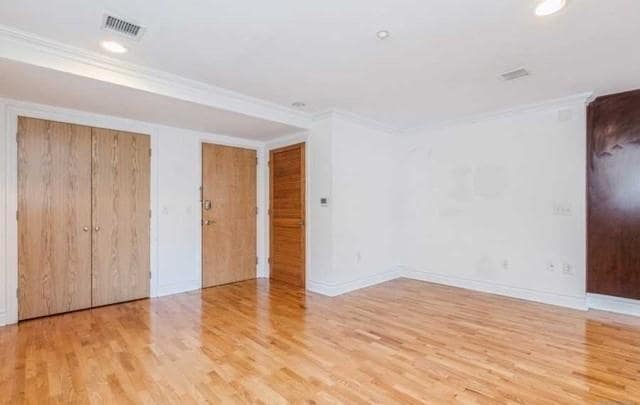 Building Photo - 17 Meadow Rd