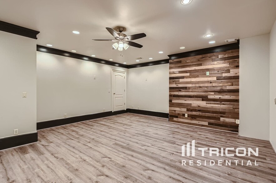 Building Photo - 1026 Overlook Dr