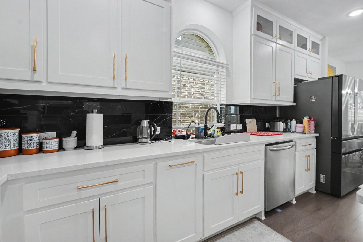Building Photo - 3814 Windmill Ct