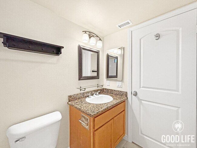 Building Photo - Inviting 2BD/1BA Upper-Level Apartment in Golden Hill with A/C Unit, Spa & Gated Community!