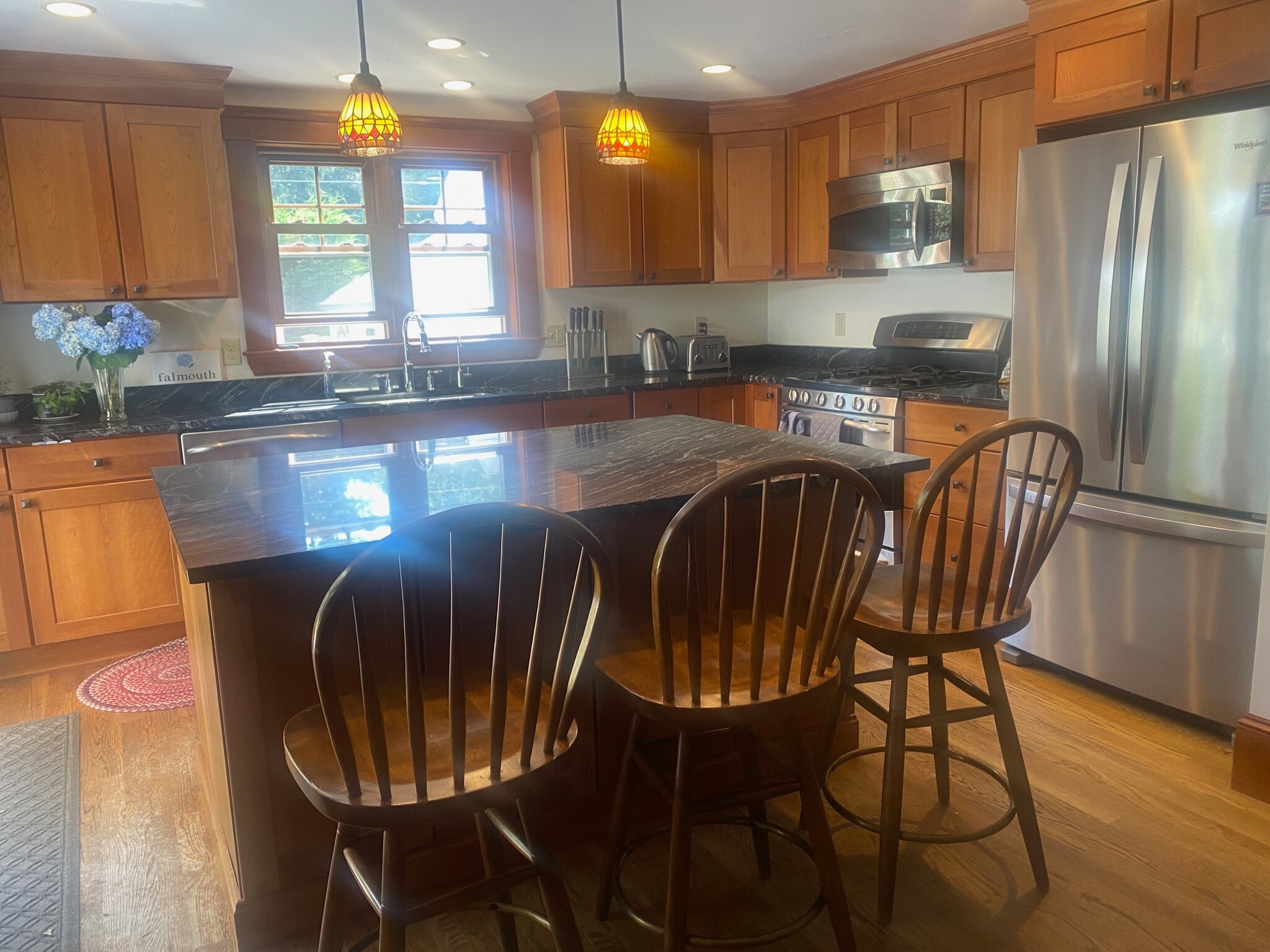 Building Photo - 43 Pin Oak Way