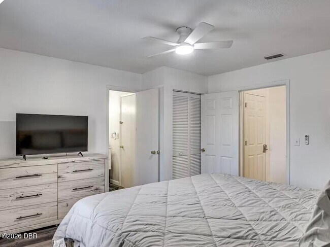 Building Photo - 19 Tomoka Meadows Blvd