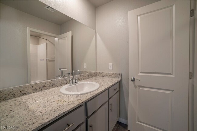 Building Photo - 7957 Rachelis St