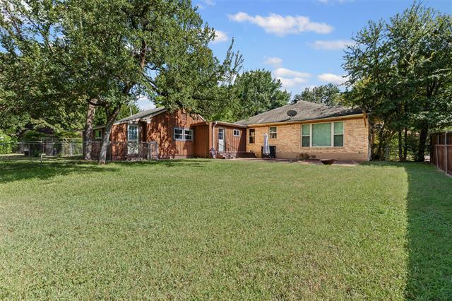 Building Photo - 945 Sam Dealey Dr