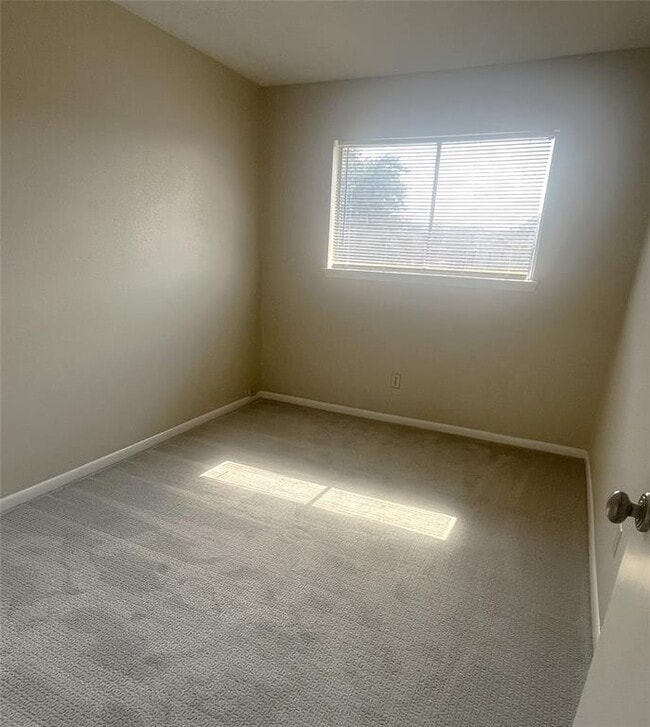 Building Photo - 13573 Castilian Dr